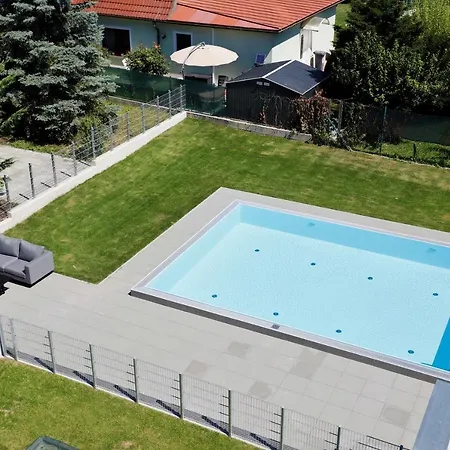 Rooftop Terrace, Free Garage Parking And Pool! Vienna Exterior photo
