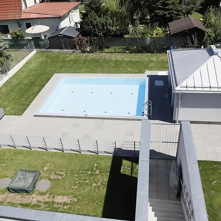 Rooftop Terrace, Free Garage Parking And Pool! Vienna Exterior photo