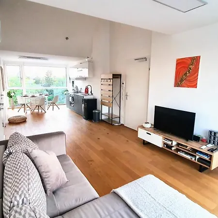 Rooftop Terrace, Free Garage Parking And Pool! Vienna Exterior photo