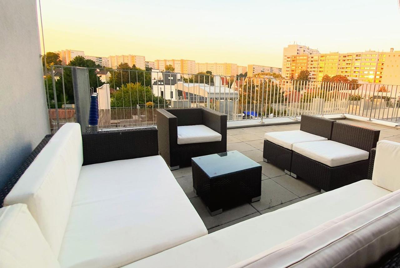 Rooftop Terrace, Free Garage Parking And Pool! Apartment Vienna