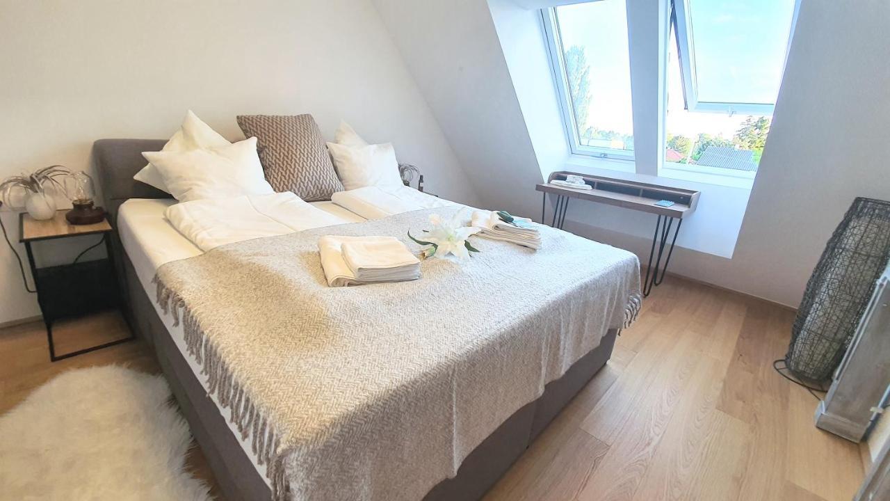 Apartment Rooftop Terrace, Free Garage Parking And Pool!