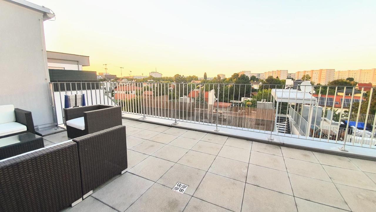 Rooftop Terrace, Free Garage Parking And Pool! Apartment Vienna